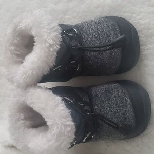 Baby Snow Boots size 4